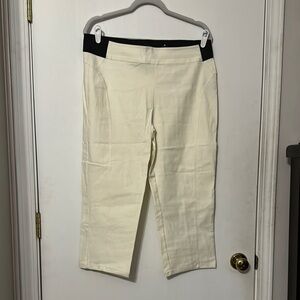 Simply Vera Vera Wang Cream and Black Pants